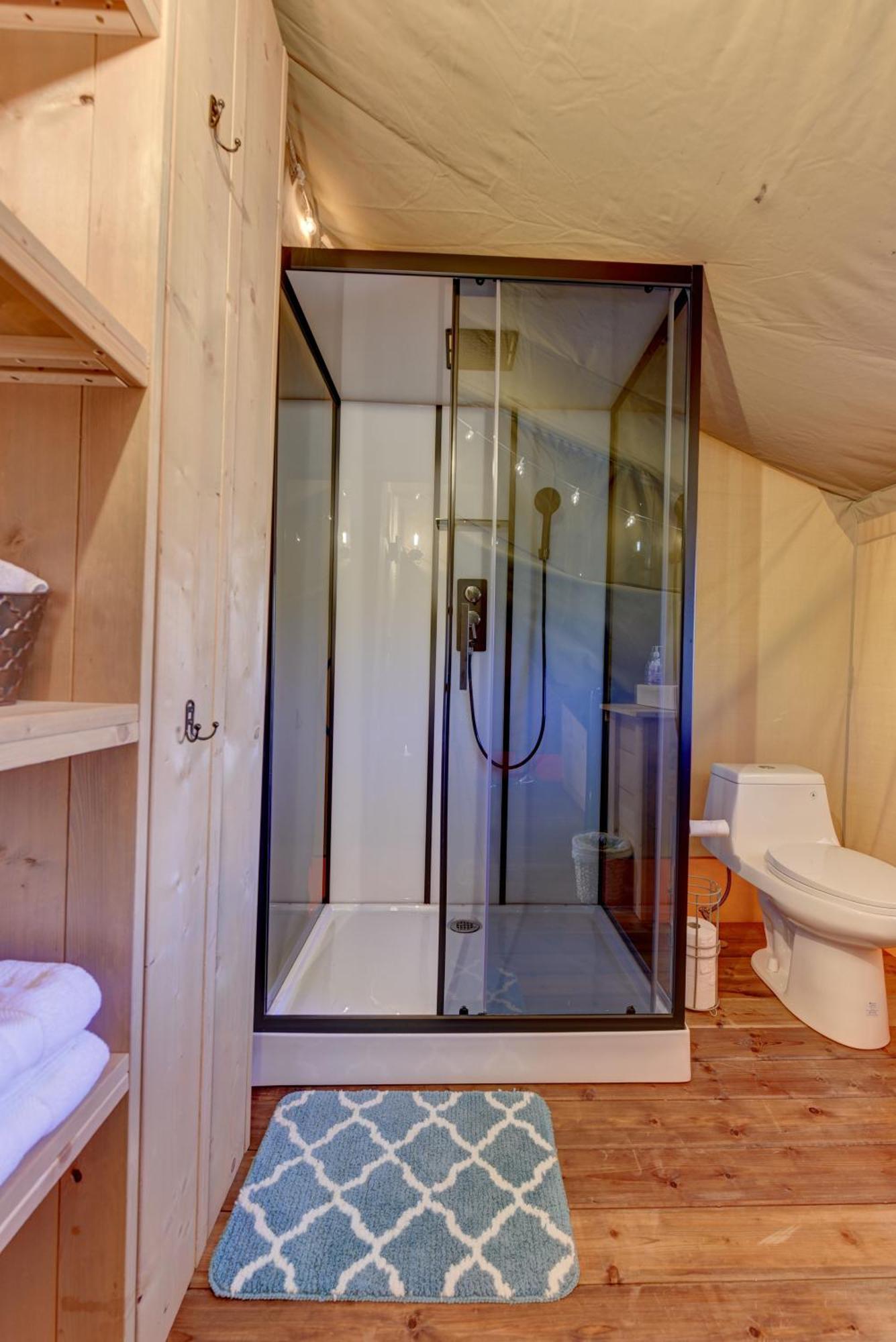 Hotel 12 Fires Luxury Glamping With Heating #1 Johnson City Exteriér fotografie